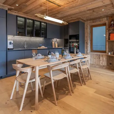 Maxem 1850 Holiday home